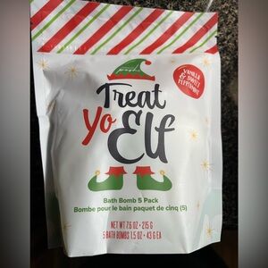 Perfectly Posh Bath Bombs NIP Treat Yo Elf Peppermint and sweet vanilla